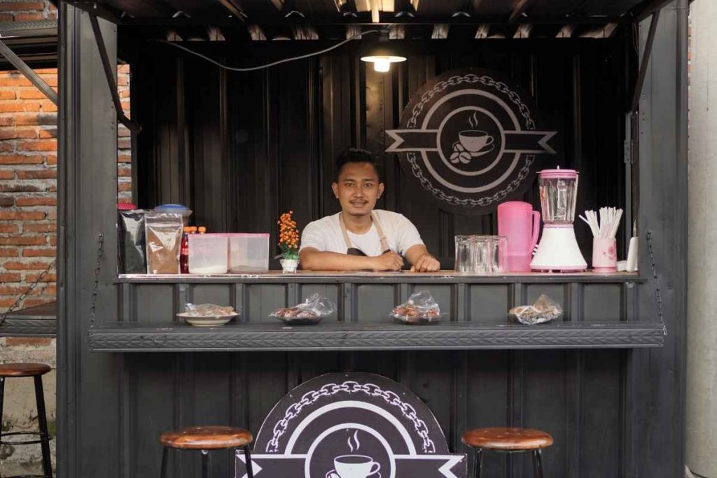 Belajar Bisnis Kopi Cara Membuka Kedai Kecil dan Menarik Pelanggan Setia